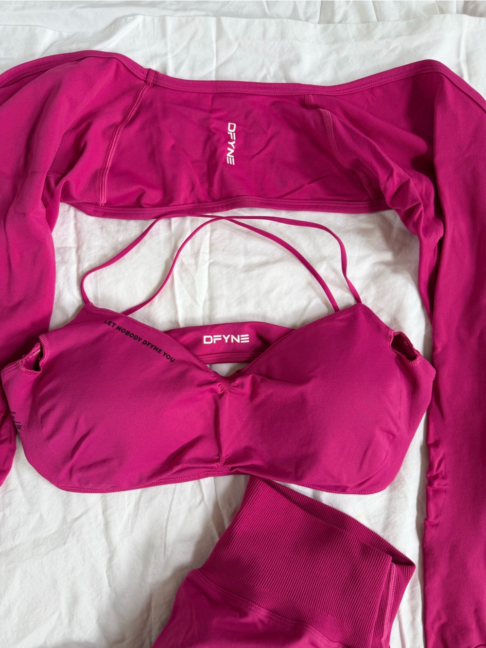 DFYNE Women's Fuchsia Three-Piece Active Set - Crop Top & Long Sleeve - Picture 2 of 6